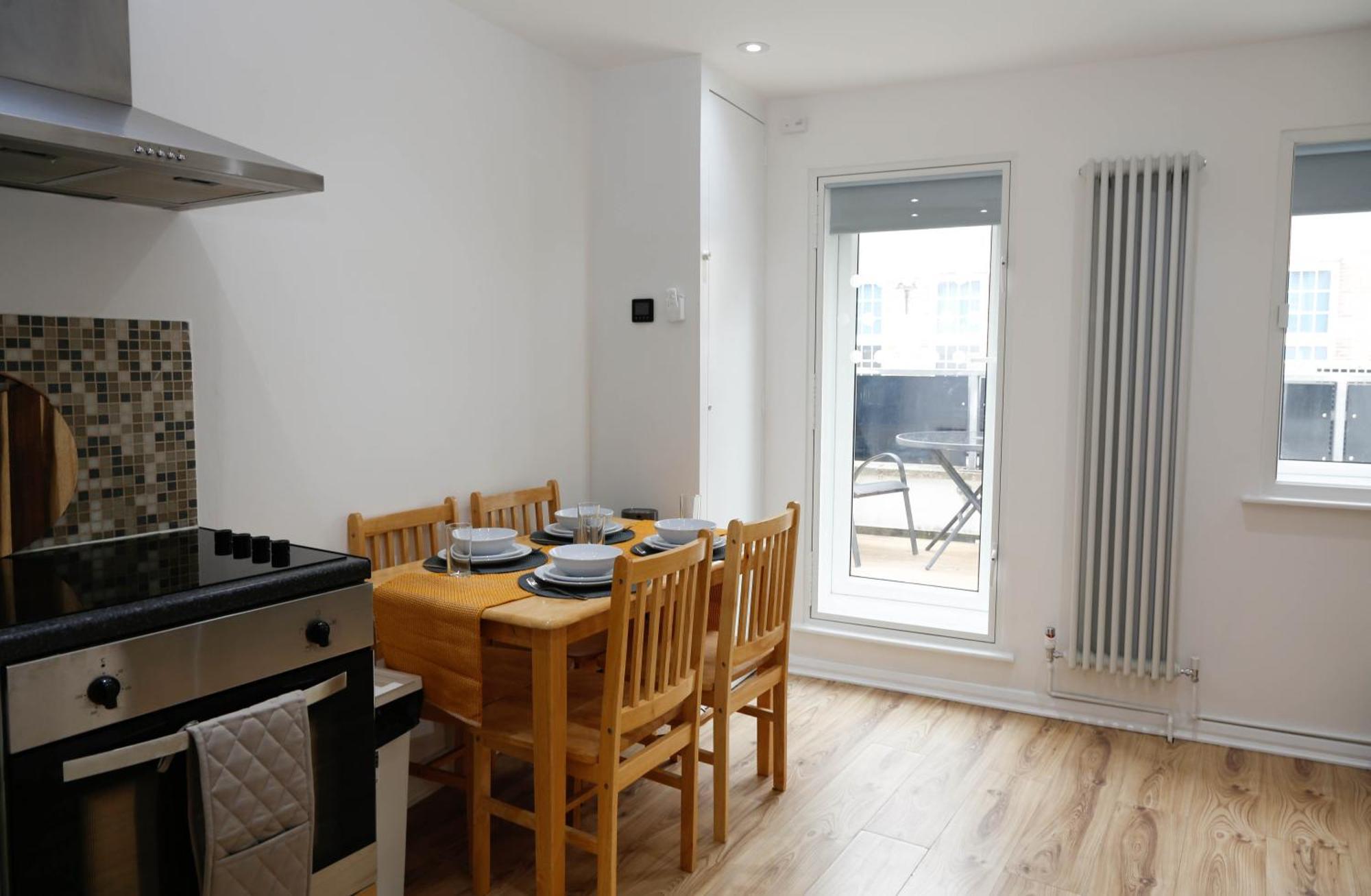 New Luxury Apartments In Central London Next To Shops, Cafes, Bars & Metro 外观 照片