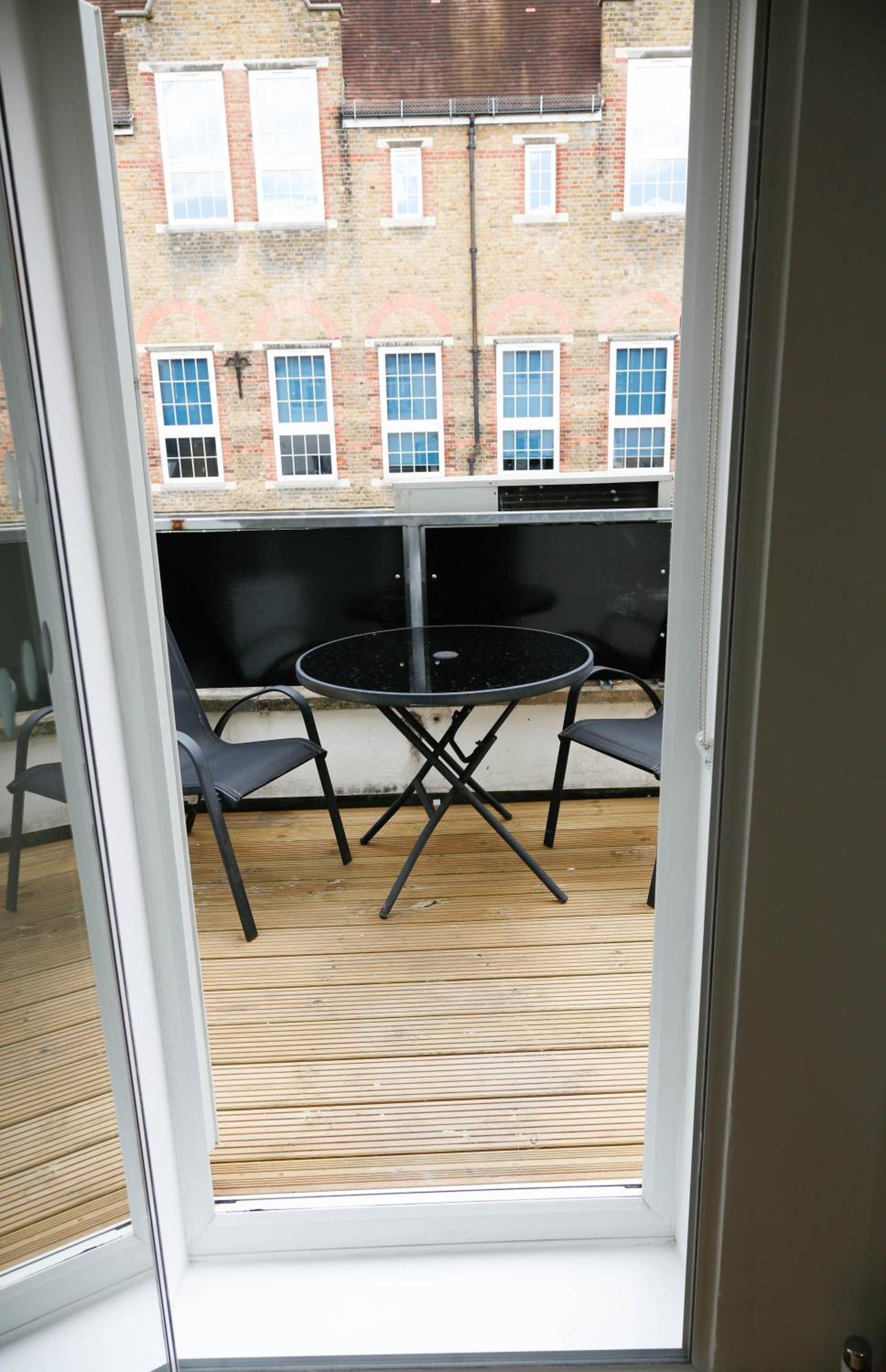 New Luxury Apartments In Central London Next To Shops, Cafes, Bars & Metro 外观 照片