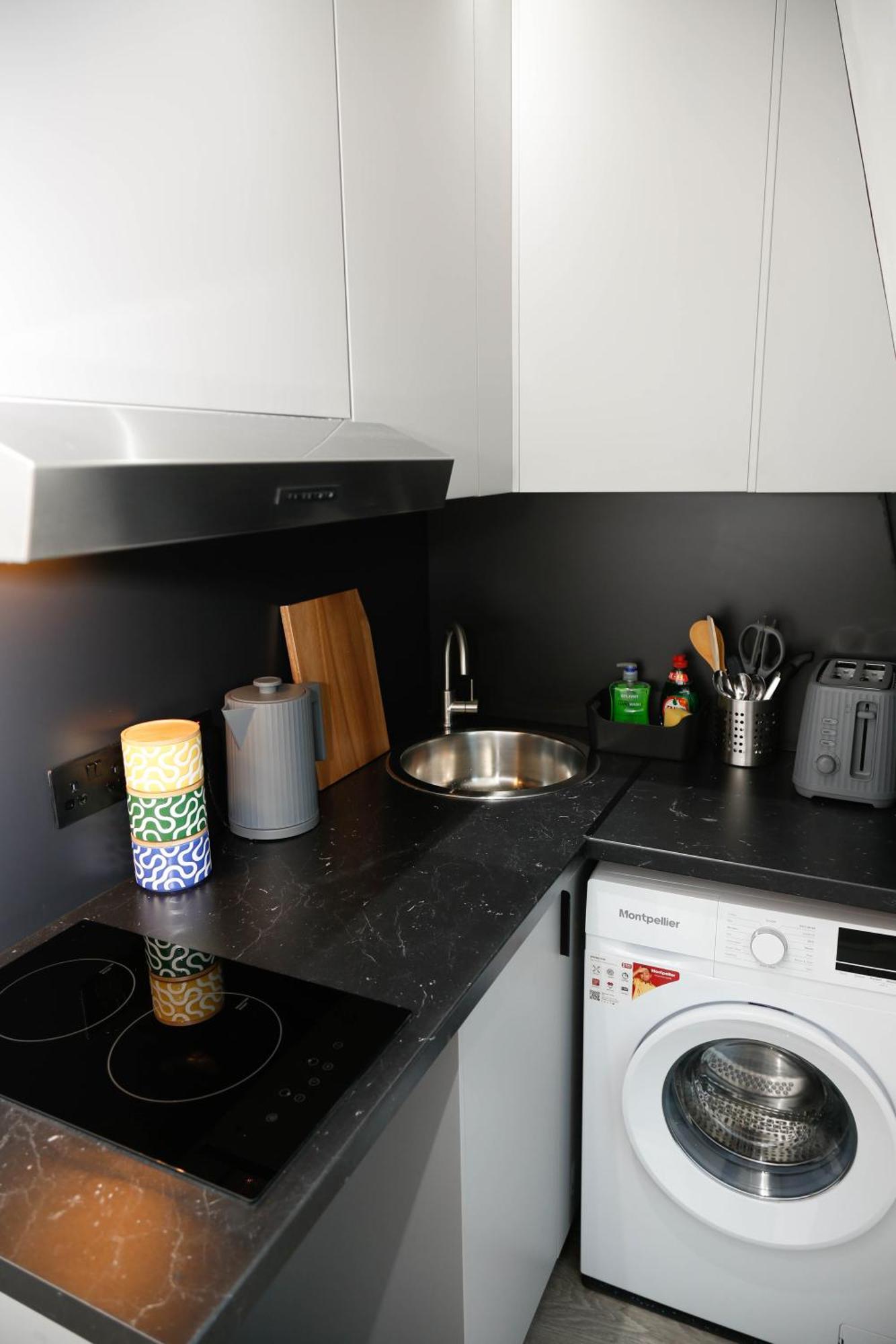 New Luxury Apartments In Central London Next To Shops, Cafes, Bars & Metro 外观 照片