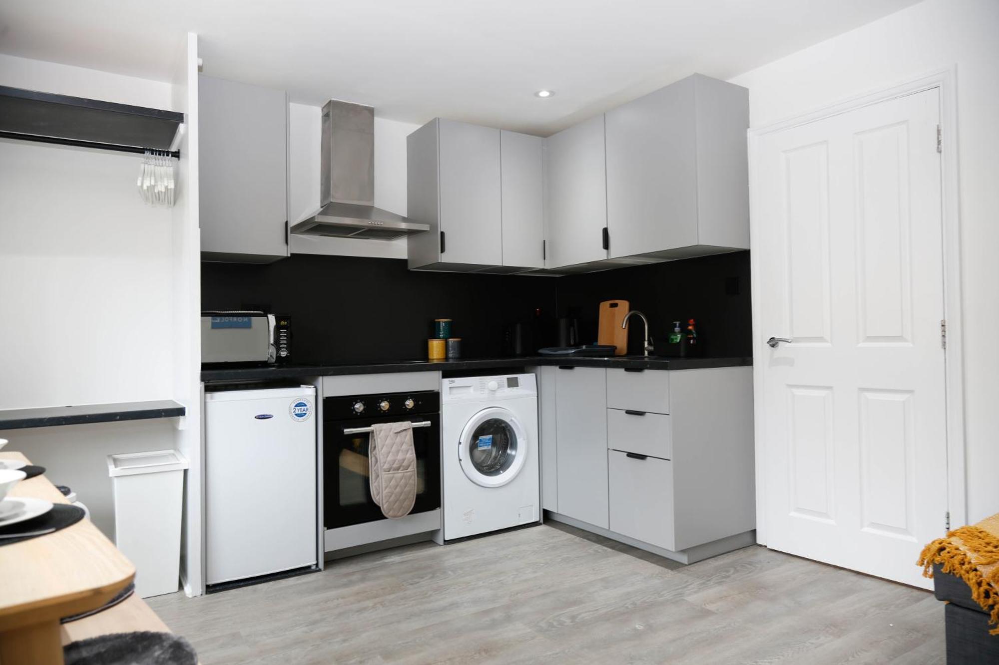 New Luxury Apartments In Central London Next To Shops, Cafes, Bars & Metro 外观 照片