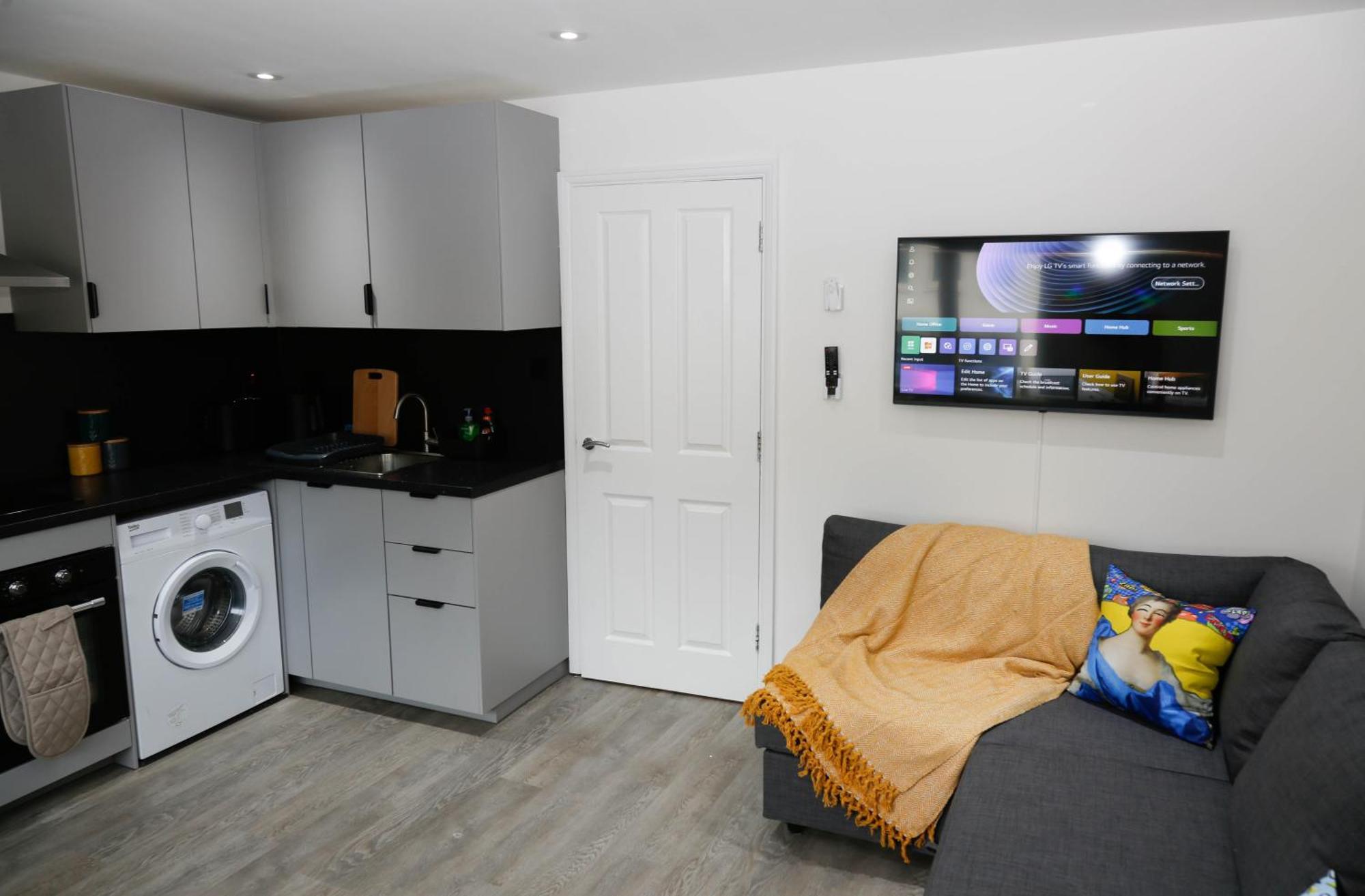 New Luxury Apartments In Central London Next To Shops, Cafes, Bars & Metro 外观 照片